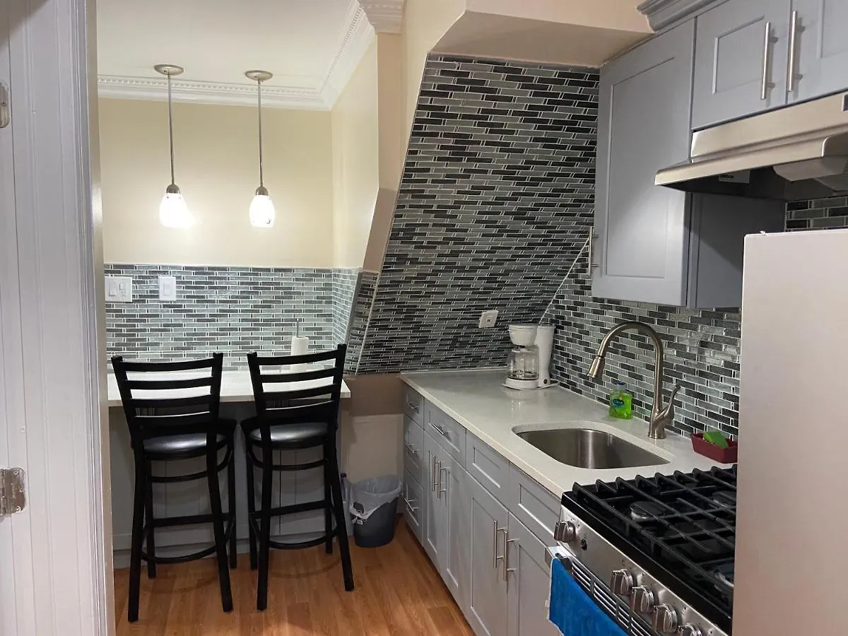 Affordable Room In Queens New York Vendégház